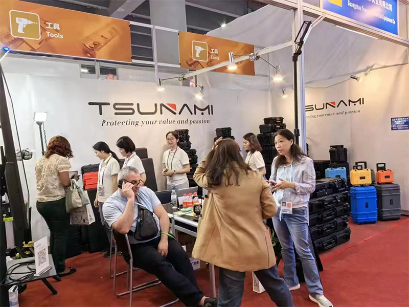 TSUNAMI, Guangzhou, April 15-19, the first phase of the 135th Canton Fair, a wonderful scene! (3)